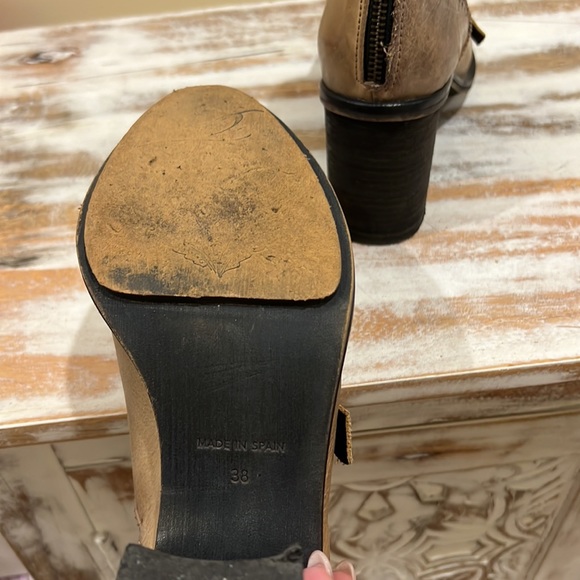 Free People Boho booties with fringe detailing size 38 - Picture 6 of 6